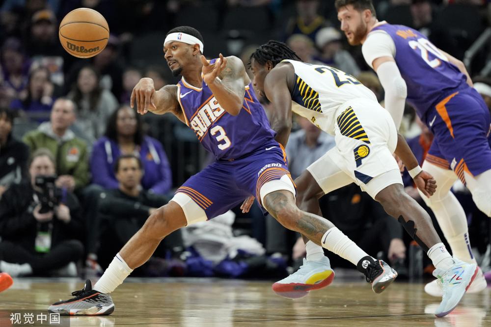 队员们在场 队员们在场